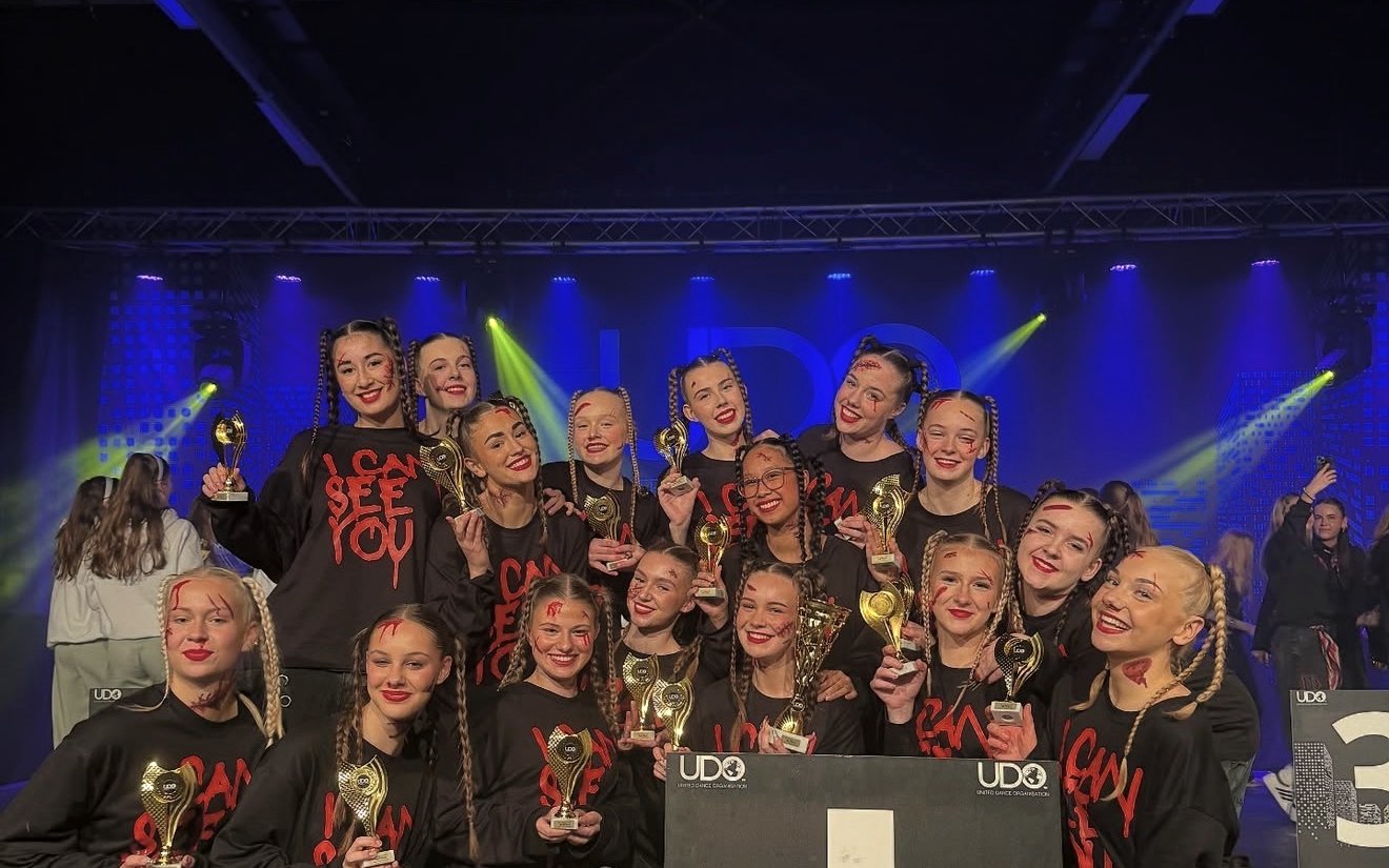 JD-choreografie op het podium