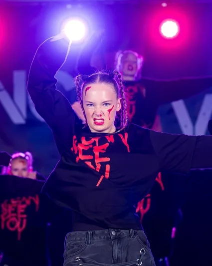 Danseres van een wedstrijdteam